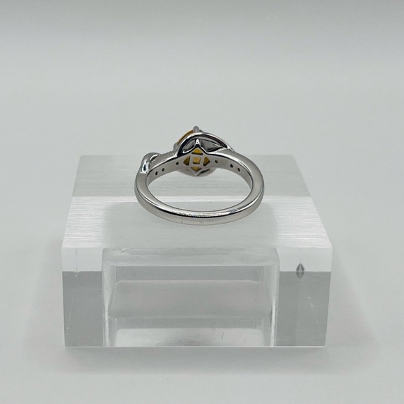 1.25 Natural Citrine and White Sapphire Silver Ring - Picture 7 of 7